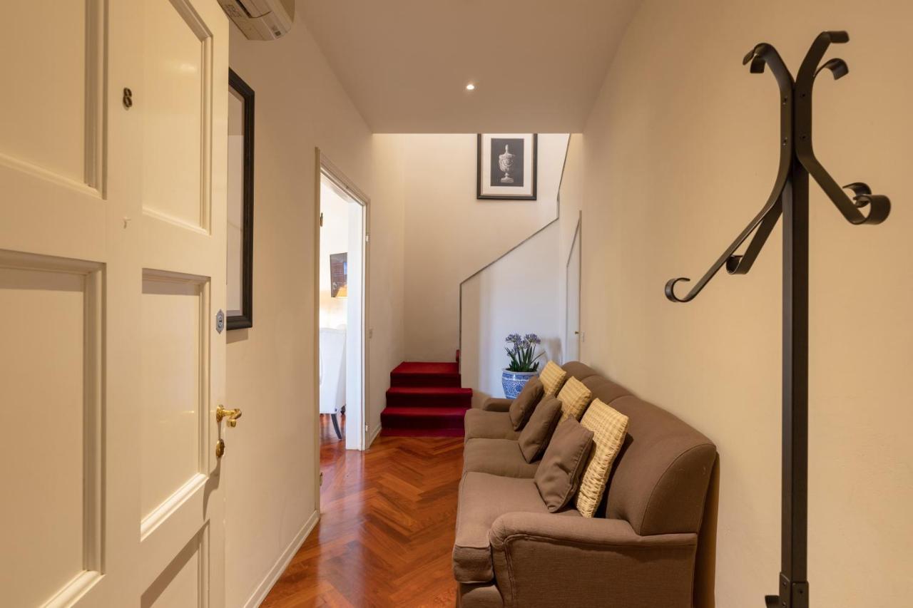 Apartment Damasco Penthouse With Terrace Near The Duomo Florence