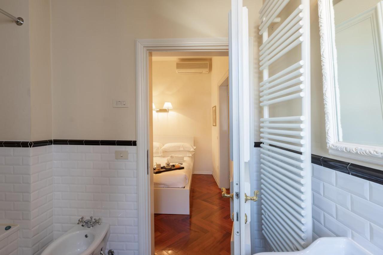 Apartment Damasco Penthouse With Terrace Near The Duomo